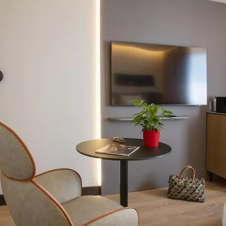 Novotel Arenas Aeroport Hotell