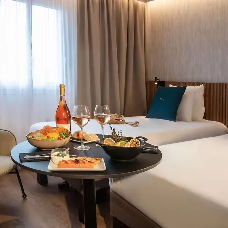 Hotell Novotel Arenas Aeroport