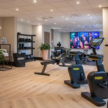 Hotell Novotel Arenas Aeroport 4*