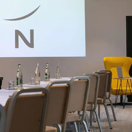 Novotel Arenas Aeroport Hotell 4*